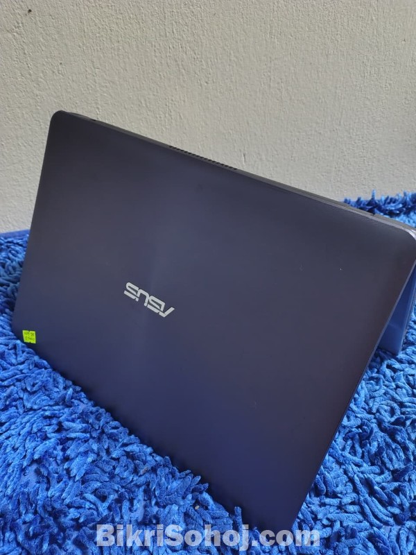 Asus P553UA Core i5/6th Gen 4GB 128GB SSD