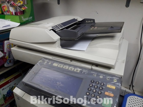 Toshiba photocopier e 453