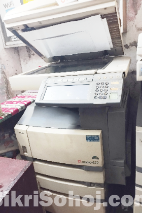 Toshiba 452 photocopy machine