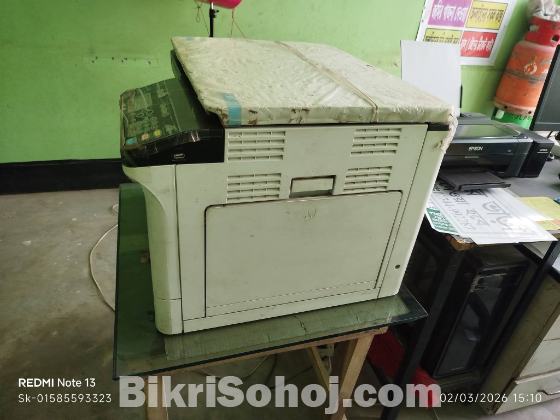 Tushiba 2523A ফটোকপি মেশিন।