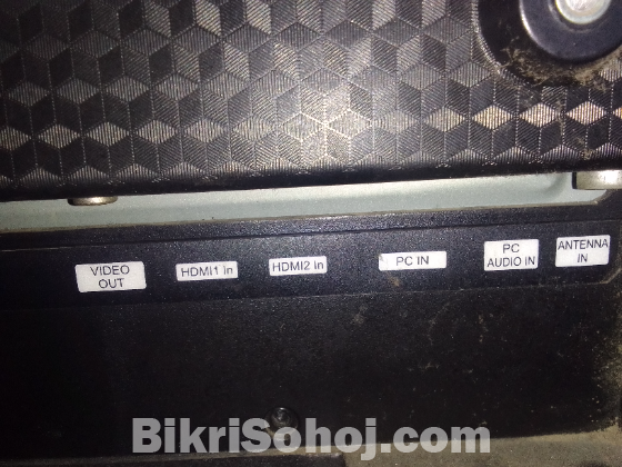 Walton non smart TV