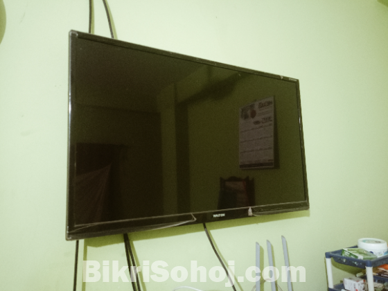 Full Fresh 32 inch Smart TV