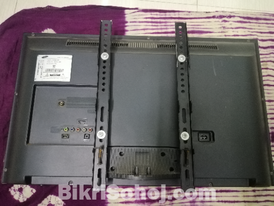 Samsung LCD TV