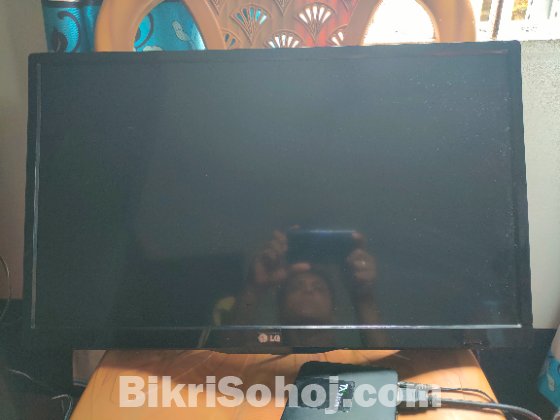 LG 24