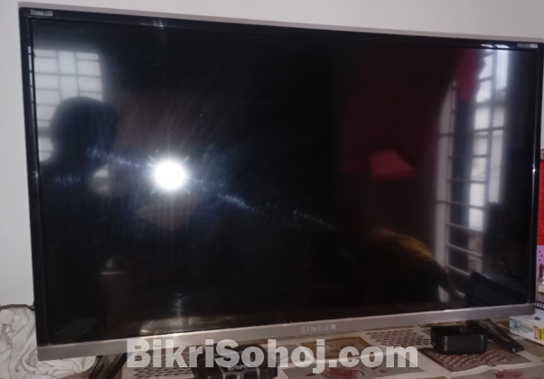 Singer LED 32