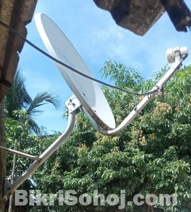 ওয়ালটন টিভি স্মার্ট অ্যান্ড্রয়েড ও আকাশ ডিশ