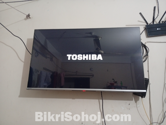 তোশিবা ৪৩ ইঞ্চি টেলিভিশন