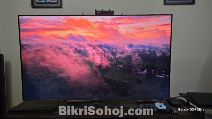 LG 65-inch 4K UHD Smart TV