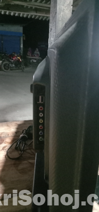 Walton LED Tv 32 inchi