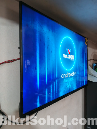 Walton 4k tv no scratch only 8 month use