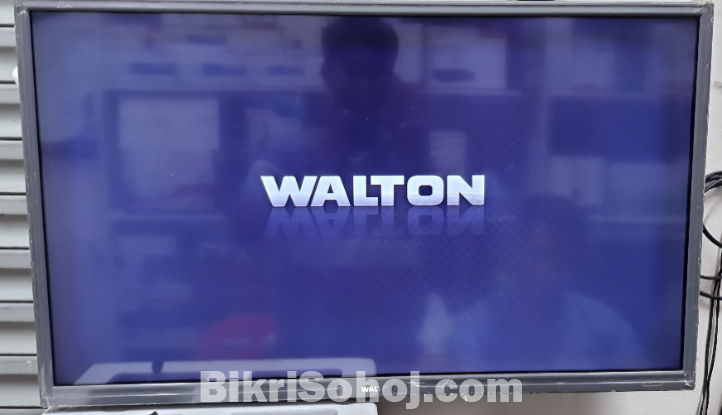Walton 32