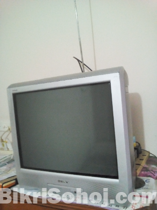 SONY Trinitron 21 inch colour TV