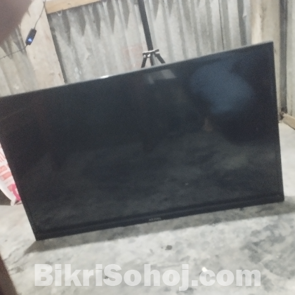 32''Smart LED Black