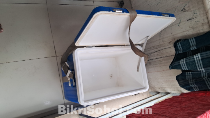 Ice box