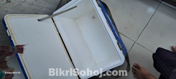 Ice box