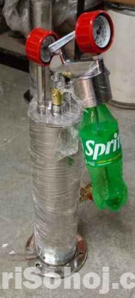 Soda making machine