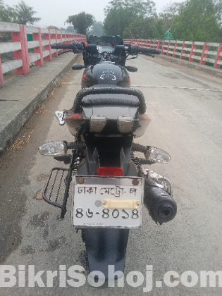 বাজাজ পালসার