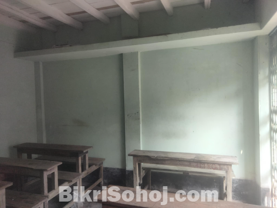 খাস জায়গা সহ বাড়ি বিক্রি