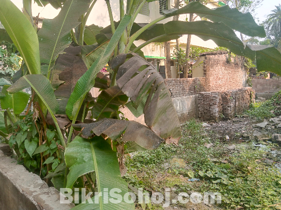 ৪ শতাংশ জমি বিক্রি হবে