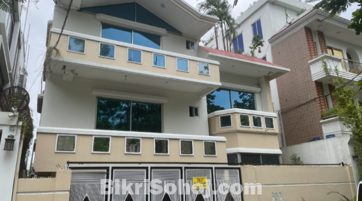 Rent 4500 sft Duplex Individual house Nikunjo 1