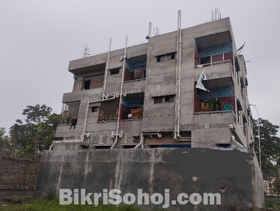 জরুরী ভিত্তিতে জায়গা সহ বাড়ি বিক্রয় করা হবে