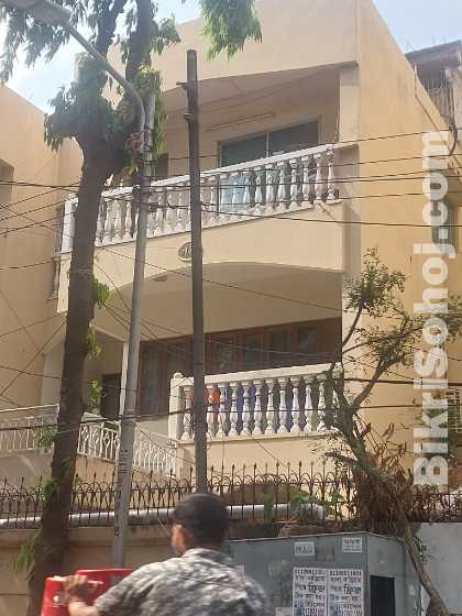 বনানী তে বাড়ি বিক্রি একটা বাড়ি বিক্রি হবে