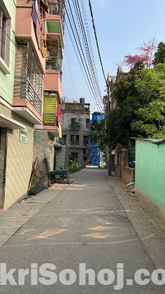 ৮ তলা বাড়ি বিক্রি হবে