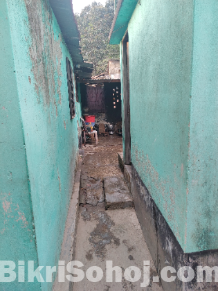 হাউস ফর সেল