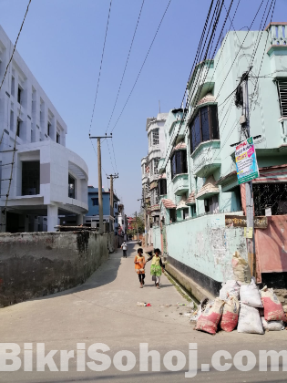 রাজশাহী সিটির লক্ষীপুরে দ্বিতল বাড়ী বিক্রয়