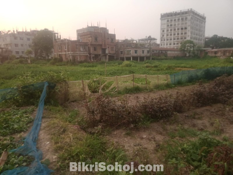 মুগদা গ্রীন মডেল টাউন গেট সংলগ্ন ২টি শেয়ার বিক্রি হবে