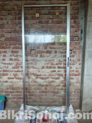 থাই গ্লাসের দরজা