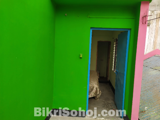 দোতলায় ১ রুমের বাসা ভাড়া