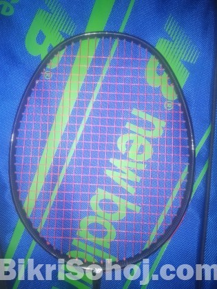 Badminton racket