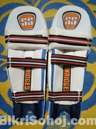 Cricket pads