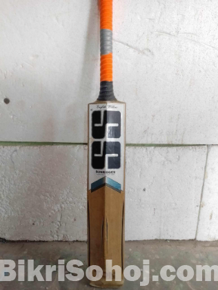Cricket bat