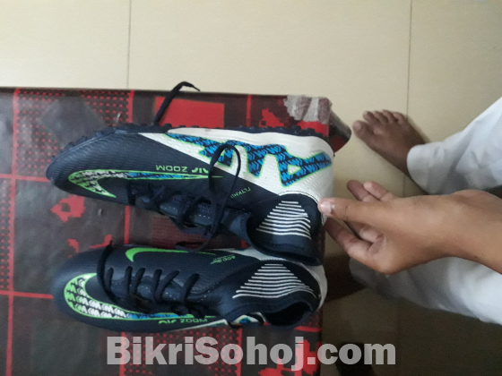 Turf nike zom air size 40,41,42