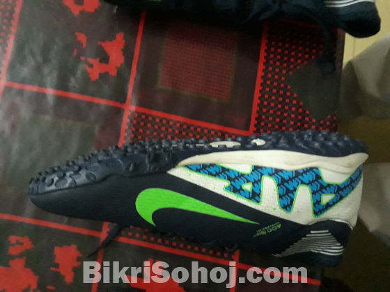 Turf nike zom air size 40,41,42