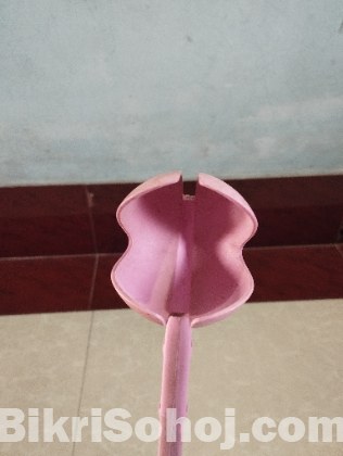 Sidearm cricket ball thrower