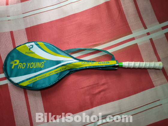 Pro Young Max 888 Professional Badminton Sport