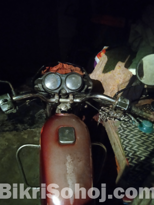 BAJAJ 100