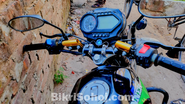 Runner Cheta 100 CC Bike