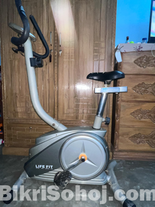 Exercise bicycle