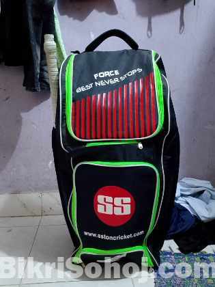 ক্রিকেট ইন্সট্রুমেন্ট।