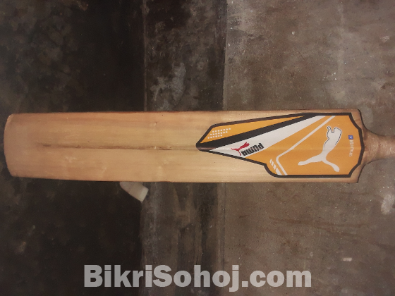 কাশ্মীরী উইলো ব্যাট বিক্রয়