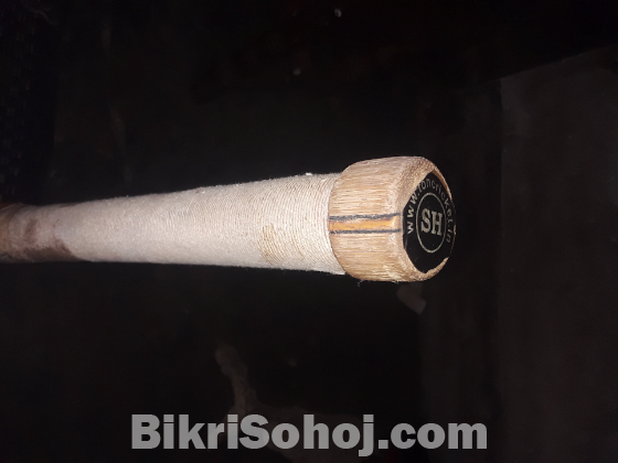 কাশ্মীরী উইলো ব্যাট বিক্রয়