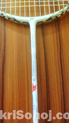 Yonex voltric z force 2