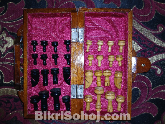 Premium hand-made chess