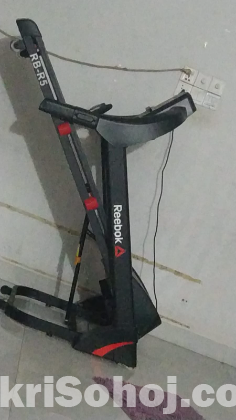 ইলেকট্রিক ট্রেডমিল বিক্রয় করা হবে।