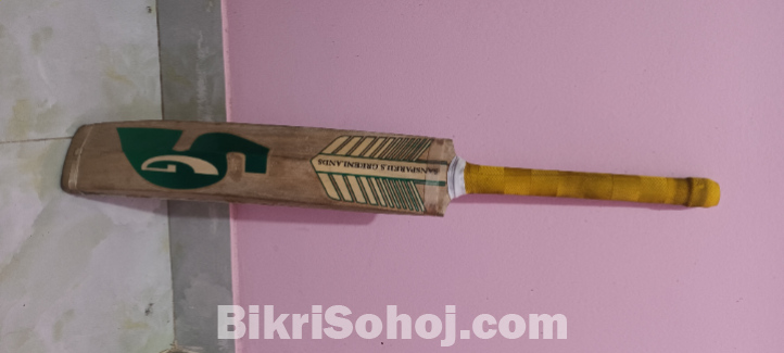 Cricket bowl er Bat