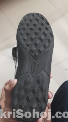 Football turf shoe